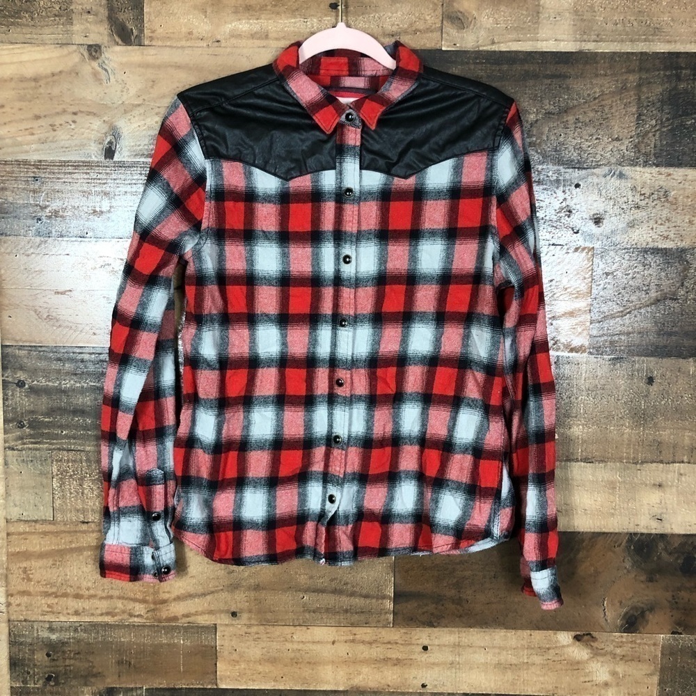 Forever 21‎ checkered button up shirt women’s large